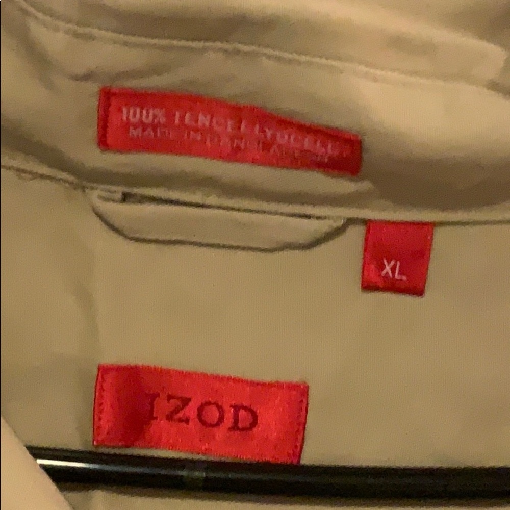 Izod - Picture 2 of 4